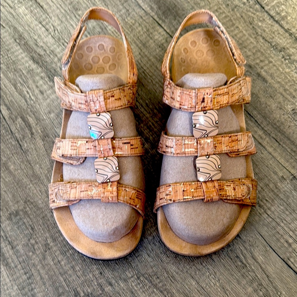 Vionic Amber cork sandals - size 7